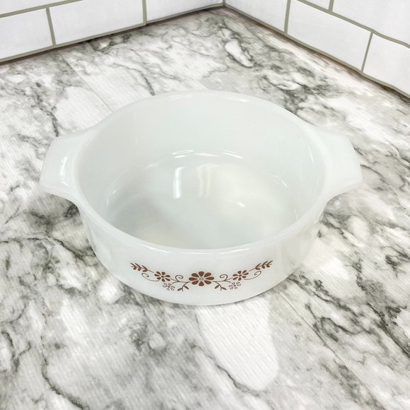 VTG Dynaware Pyr-o-rey Brown Daisy Flower Med Round Casserole Dish Milk Glass - Picture 2 of 7